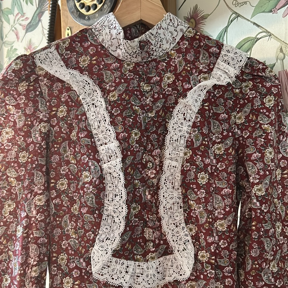 🙈SOLD🙈 Floral Victorian Inspo Dress - Picture 3 of 5